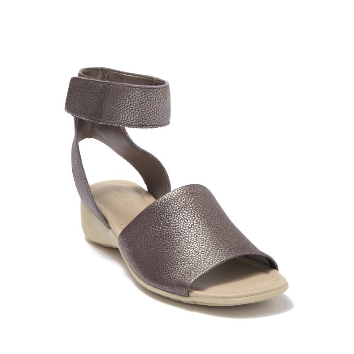Details about The Flexx Beglad Low Wedge Ankle Strap Sandals Camel Leather New! Details about The Flexx Beglad Low Wedge Ankle Strap Sandals Camel Leather New!
